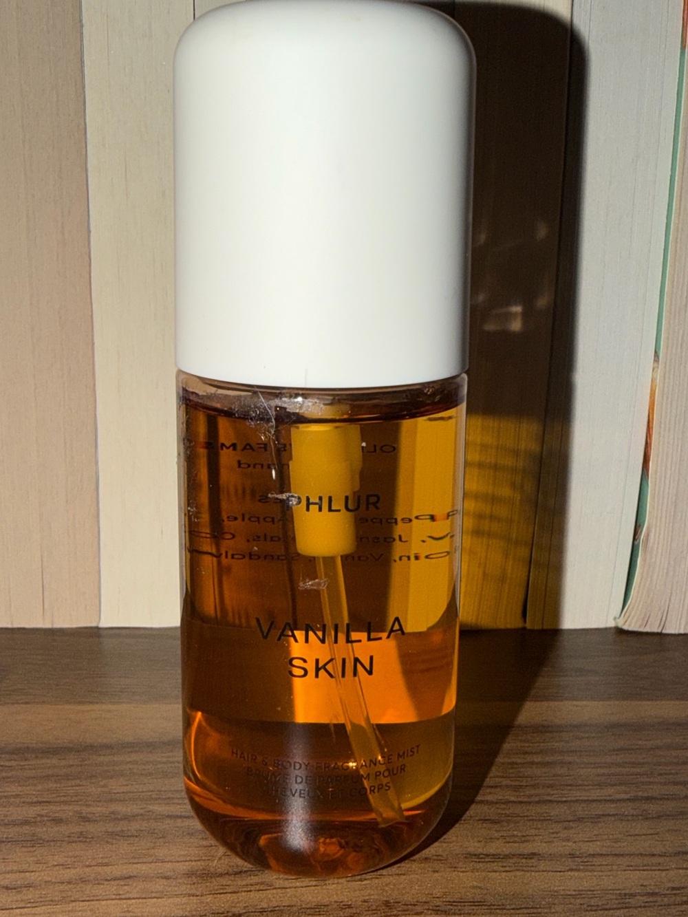 PHLUR Vanilla Skin Hair & Body Fragrance Mist — White & Amber